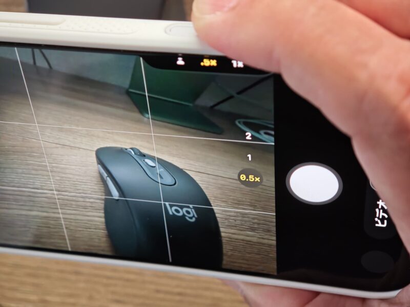 TORRAS iPhone17ケース
Ostand O3 Fitnessのカメラコントロール画像