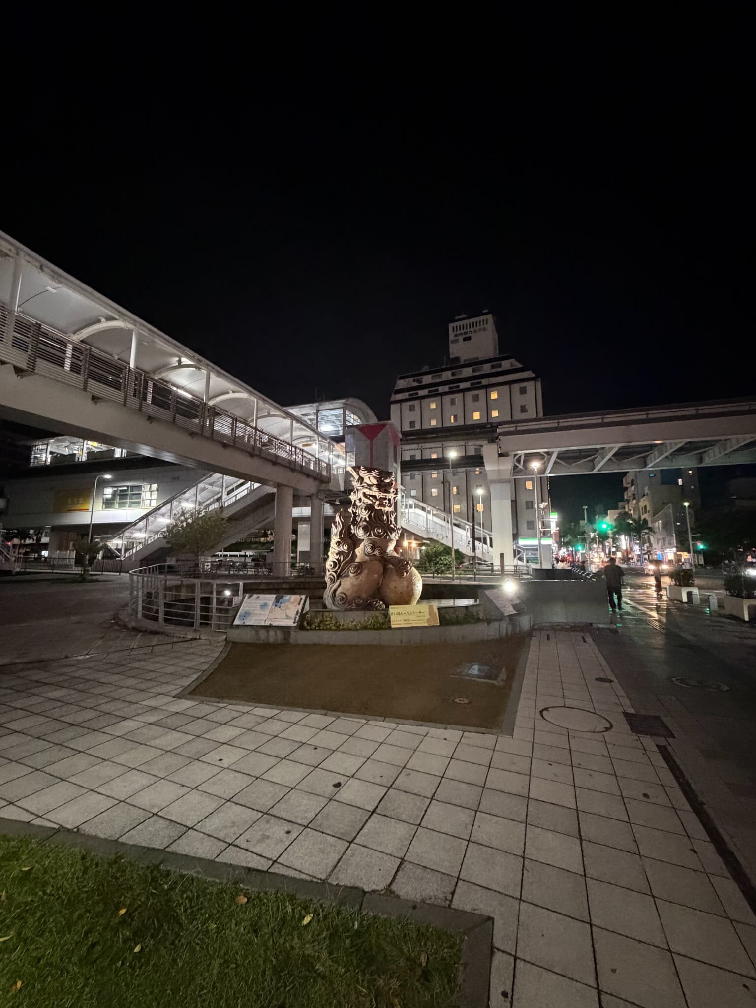 iPhone17カメラ撮影(夜間・超広角)