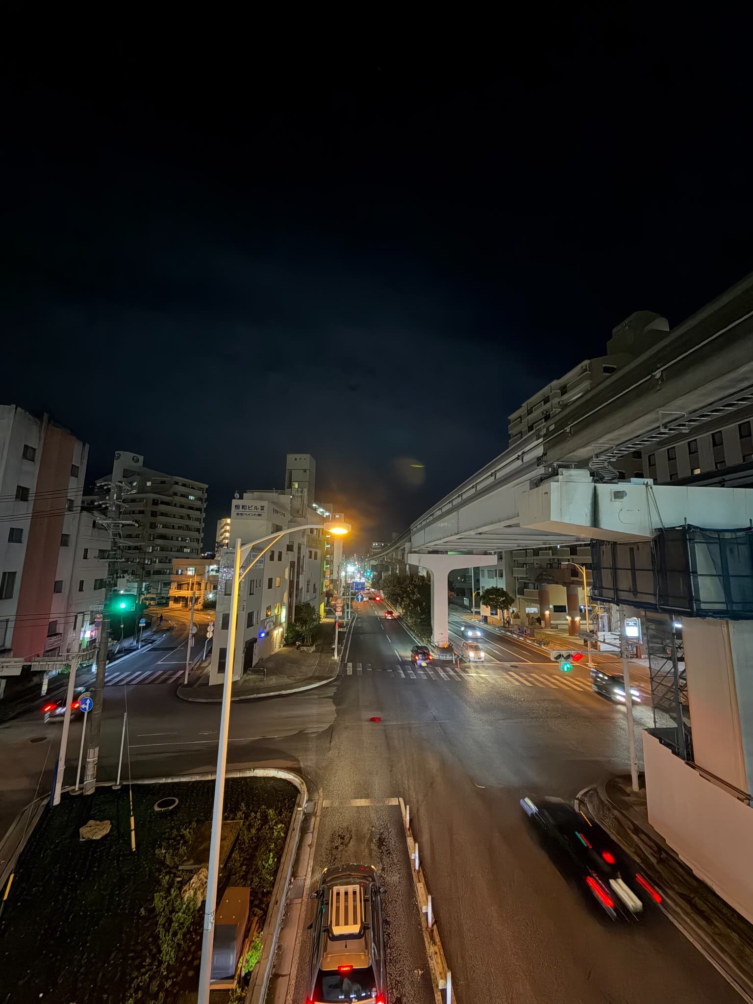 iPhone17カメラ撮影(夜間・超広角)