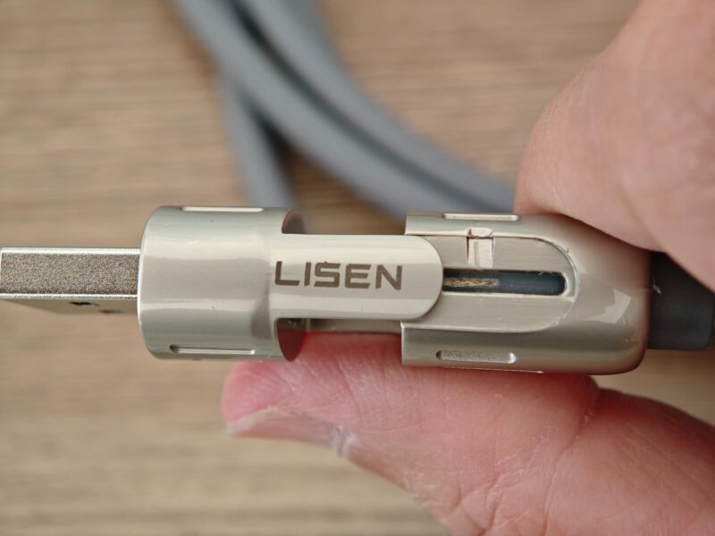 LISEN 4in1充電ケーブル画像