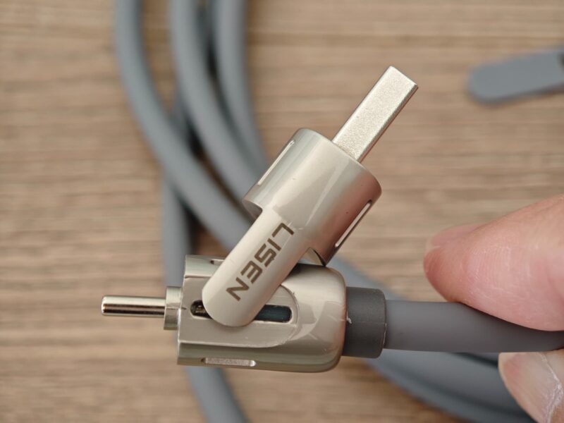 LISEN 4in1充電ケーブル画像